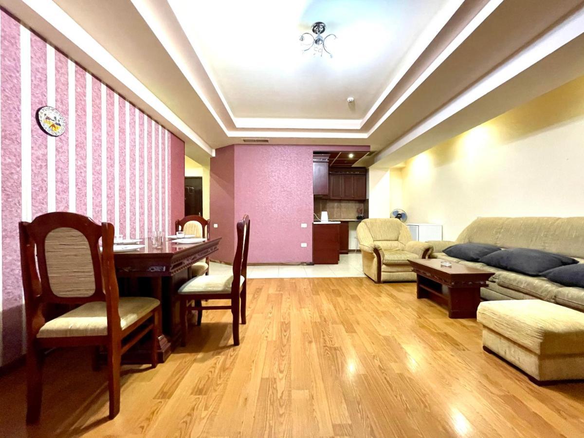 Apartments Emili Ереван Екстериор снимка