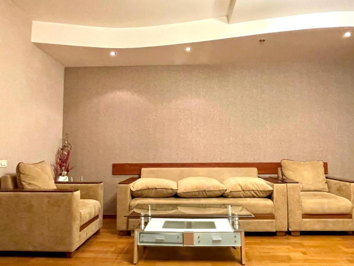 Apartments Emili Ереван Екстериор снимка