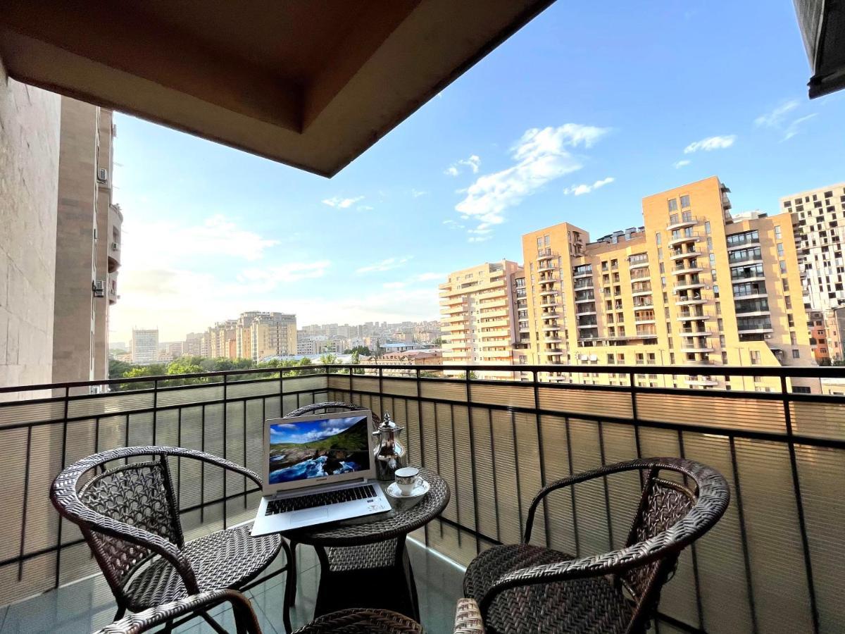 Apartments Emili Ереван Екстериор снимка