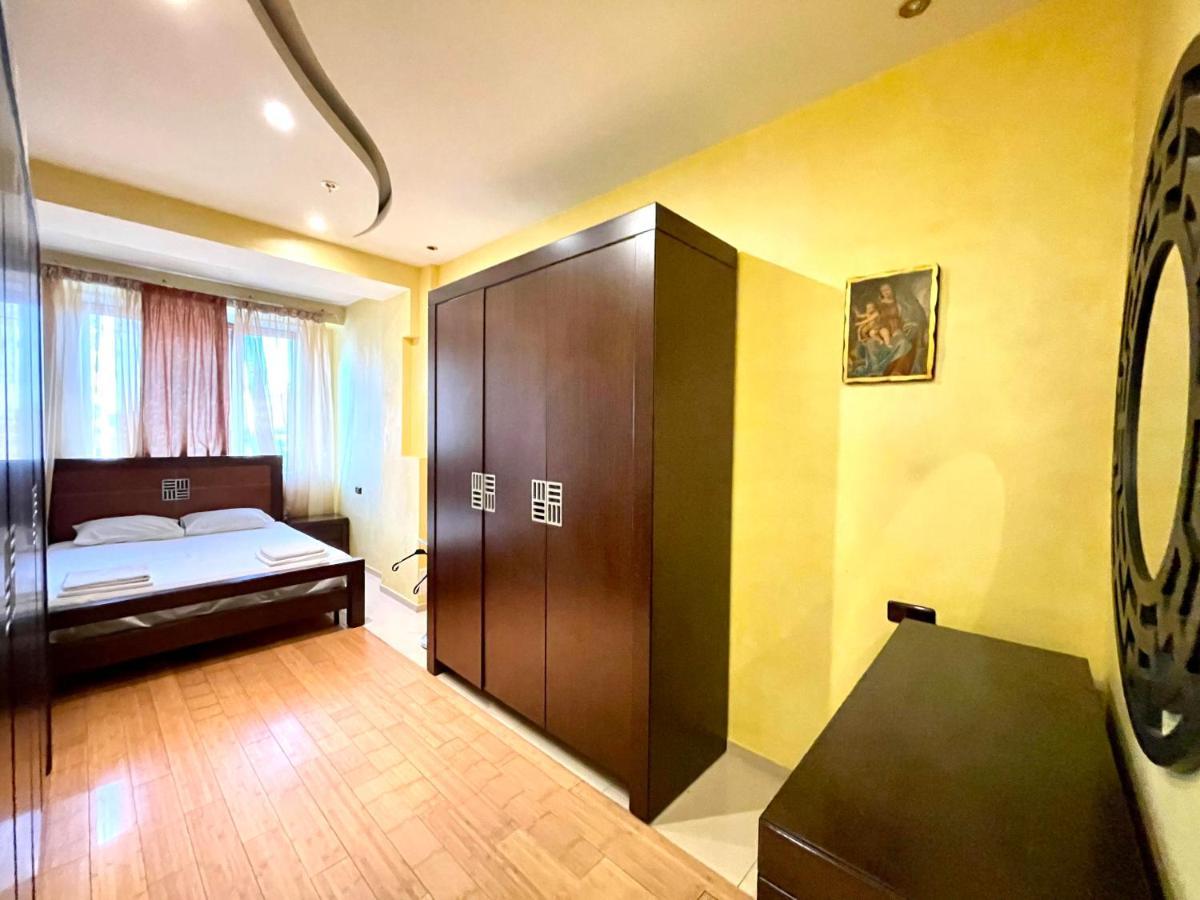 Apartments Emili Ереван Екстериор снимка