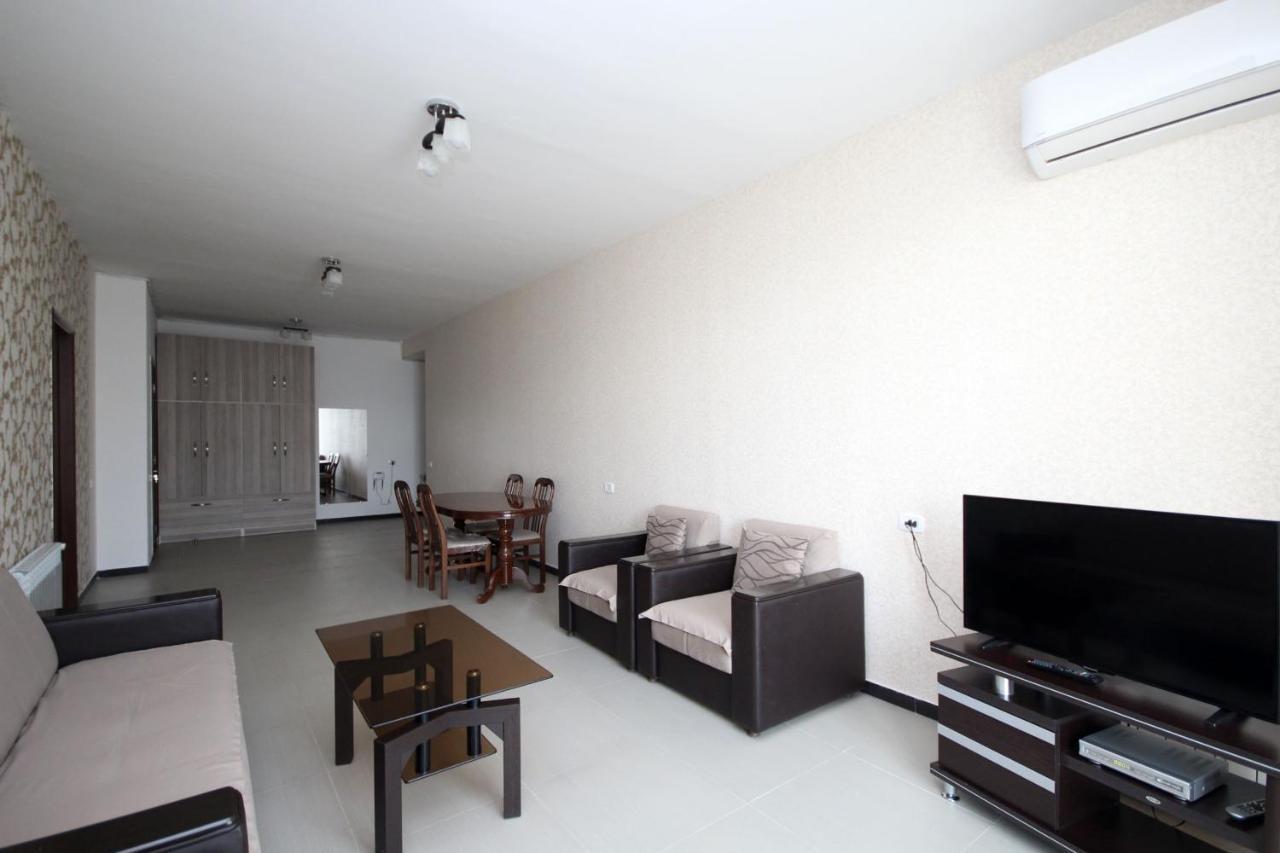 Apartments Emili Ереван Екстериор снимка