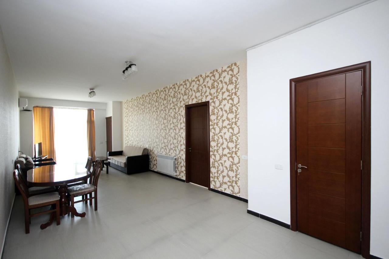 Apartments Emili Ереван Екстериор снимка