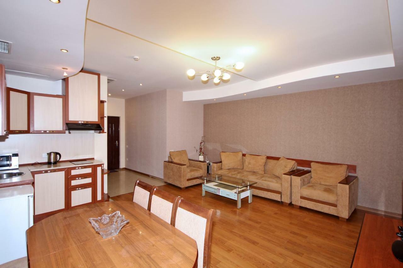 Apartments Emili Ереван Екстериор снимка