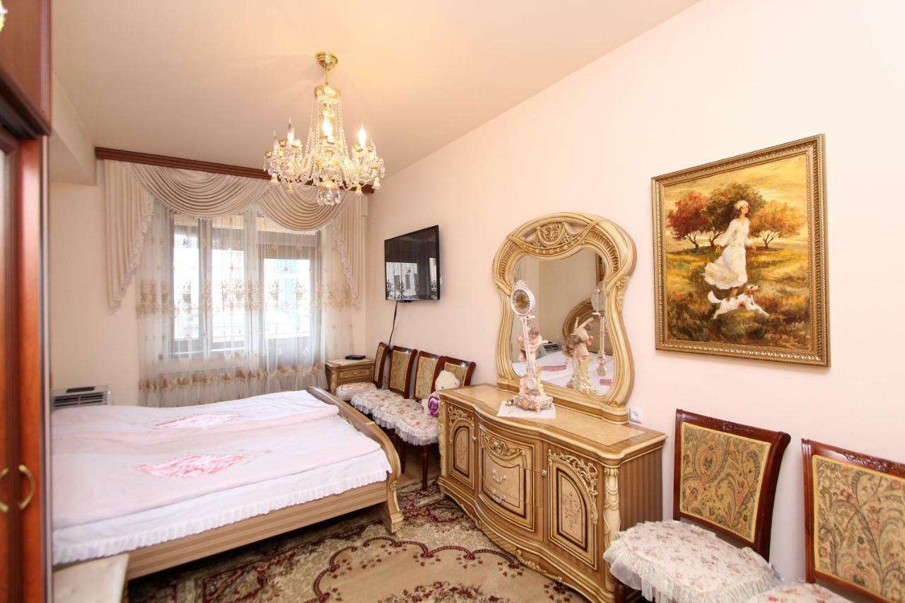 Apartments Emili Ереван Екстериор снимка